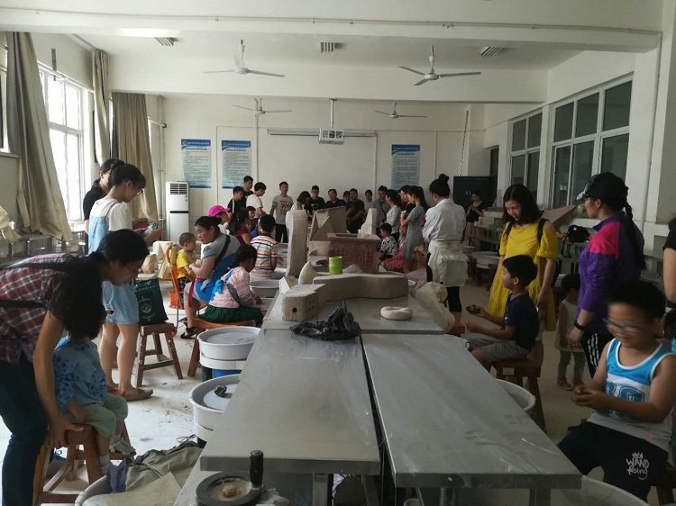 图书馆分工会陶瓷活动.jpg